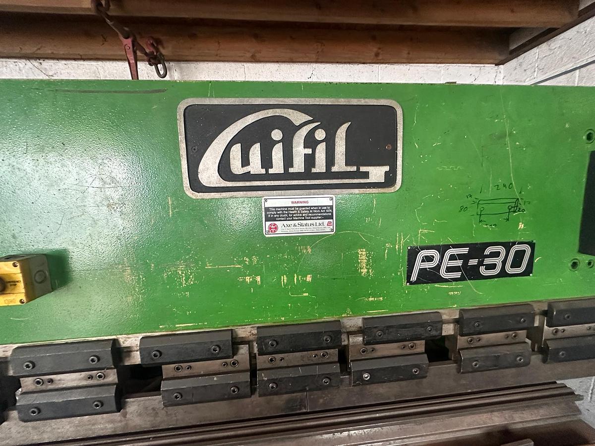 Used 1990 Guifil PE 15-30 Pressbrake