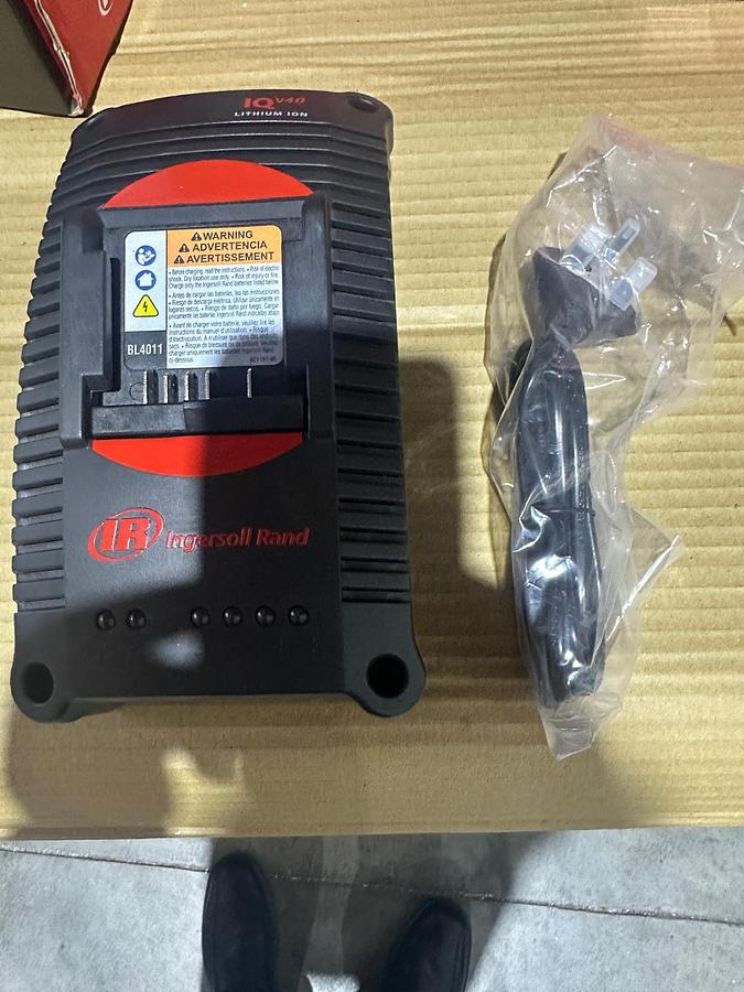 Used Ingersoll Rand QXBN Cordless Precision Screwdrivers – 3 Units + Chargers & 20V Batteries – Excellent Condition
