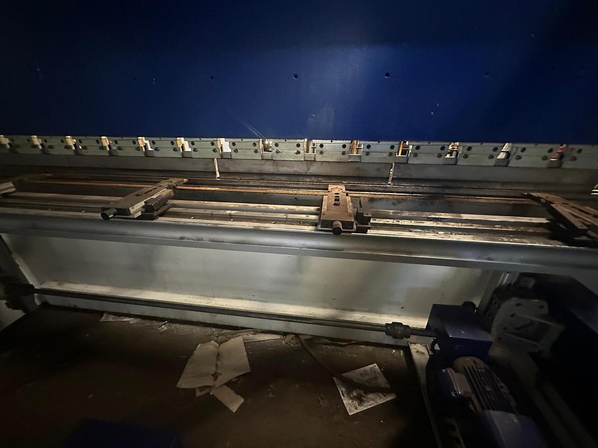 Used 2021 MVD A175-3700 Hydraulic Pressbrake – ESA S660W Graphic CNC Control