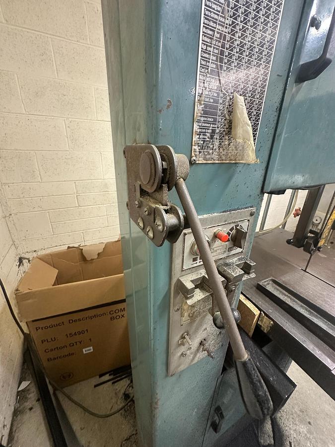 Used Fuho VBS 16 Vertical Bandsaw