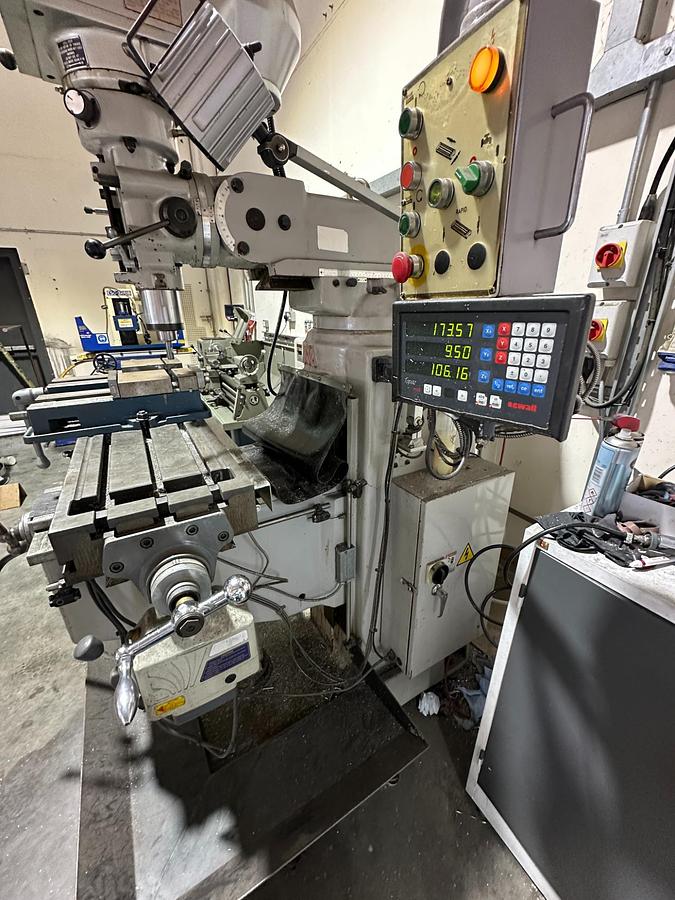 Used 1999 Extron K3V Manual Milling Machine for Sale Ireland | Newall DRO