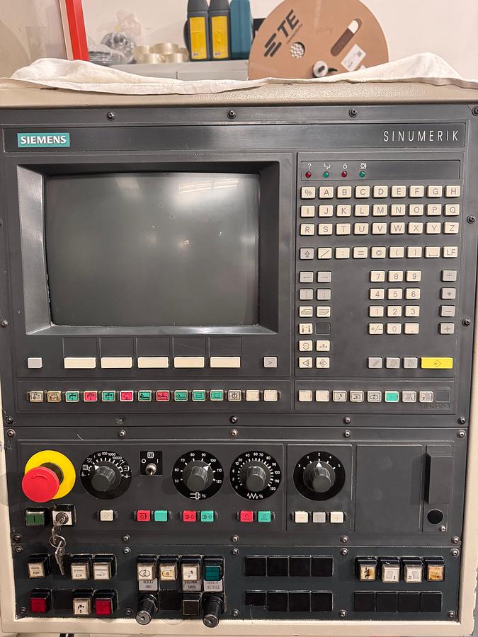 Used Heckler & Koch BA 18 CNC Machining Centre | 4 Axis | Siemens Sinumerik