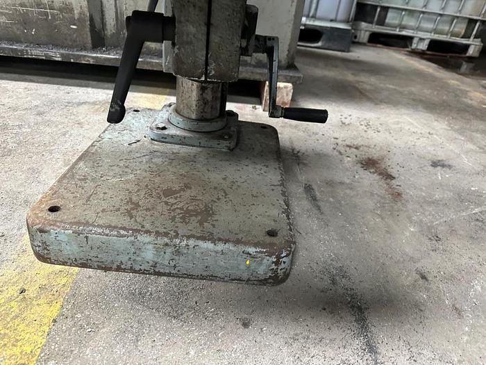 Used Strands S25 Pedestal Drill