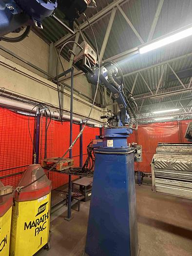 Used 2018 Yaskawa RM2-2000 Welding Cell
