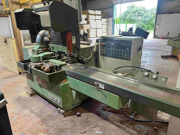 Used 1996 Guilliet KXR Moulder