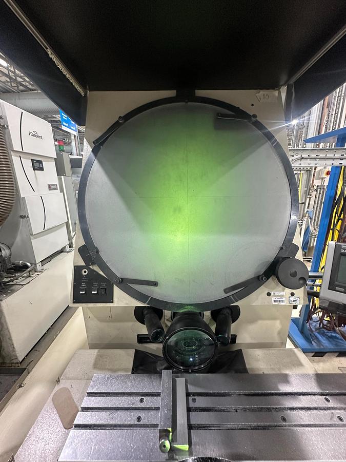 Used 2014 S-T Industries Profile Projector 22-2600 – 30" Screen, 5X Mag