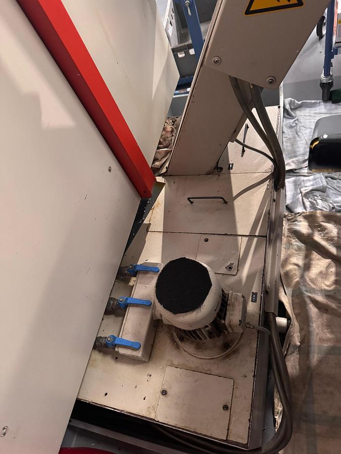 Used Heckler & Koch BA 18 CNC Machining Centre | 4 Axis | Siemens Sinumerik