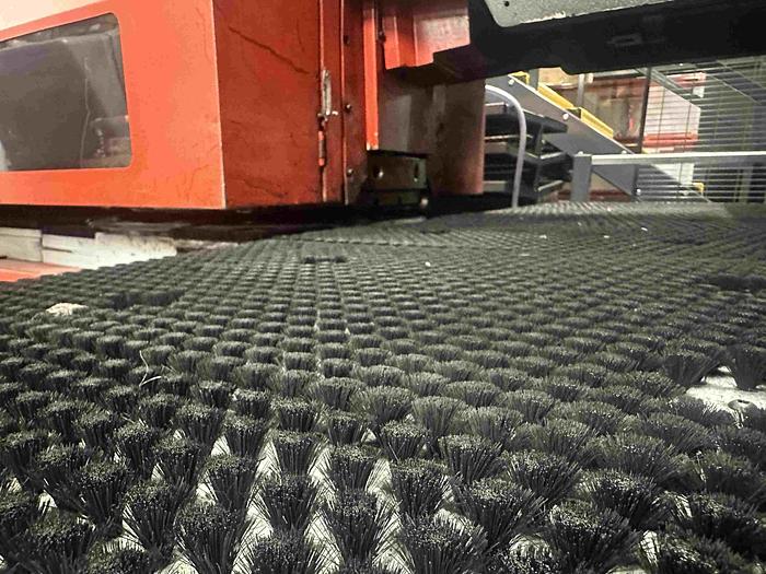 Used 2001 Amada Europe 255 Punching Machine