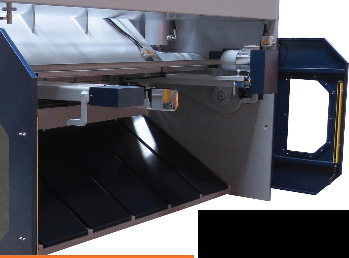 Uzma HSB 4016 Hydraulic Guillotine