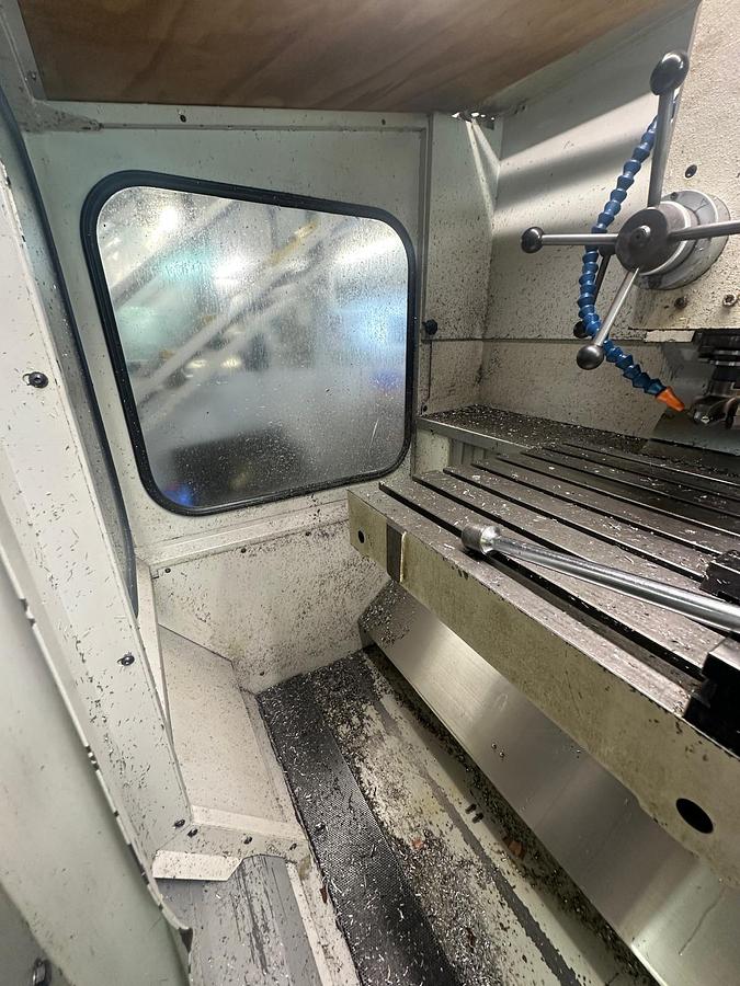 Used 1996 Mikron UME 600 CNC Milling Machine for Sale