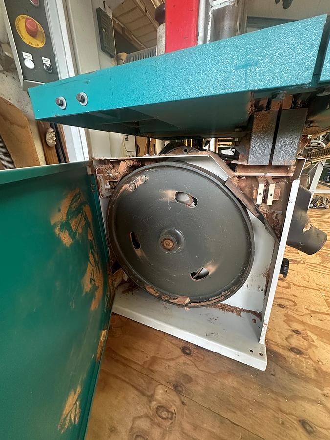 Used 2006 Griggio SNAC 740 RS3 Bandsaw with Feeder