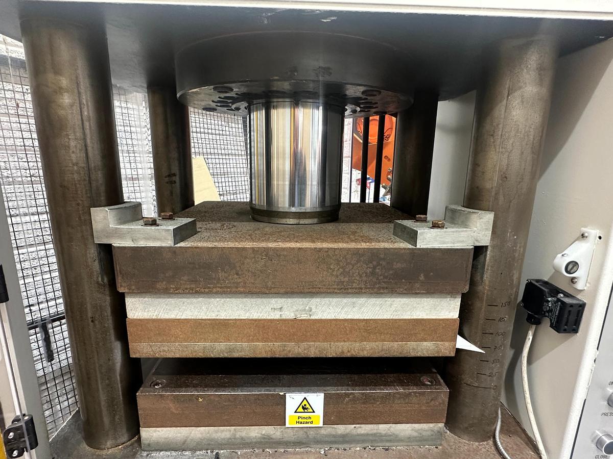 Used BDC 100T Hydraulic Moulding Press | Heated Platen Compression Press