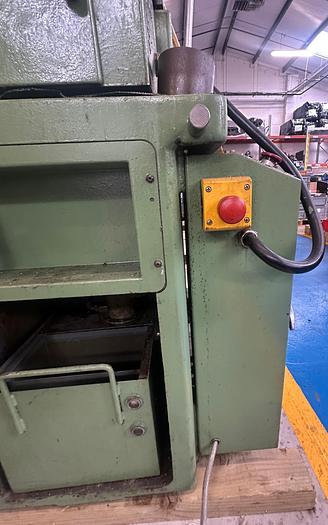 Used Mikron Type 102.05 (102MPS) Gear Hobbing Machine