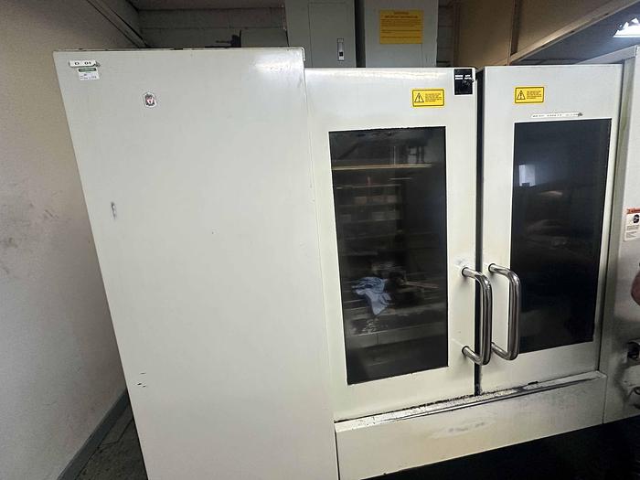 Used 1999 Hurco BMC2416 Machining Centre