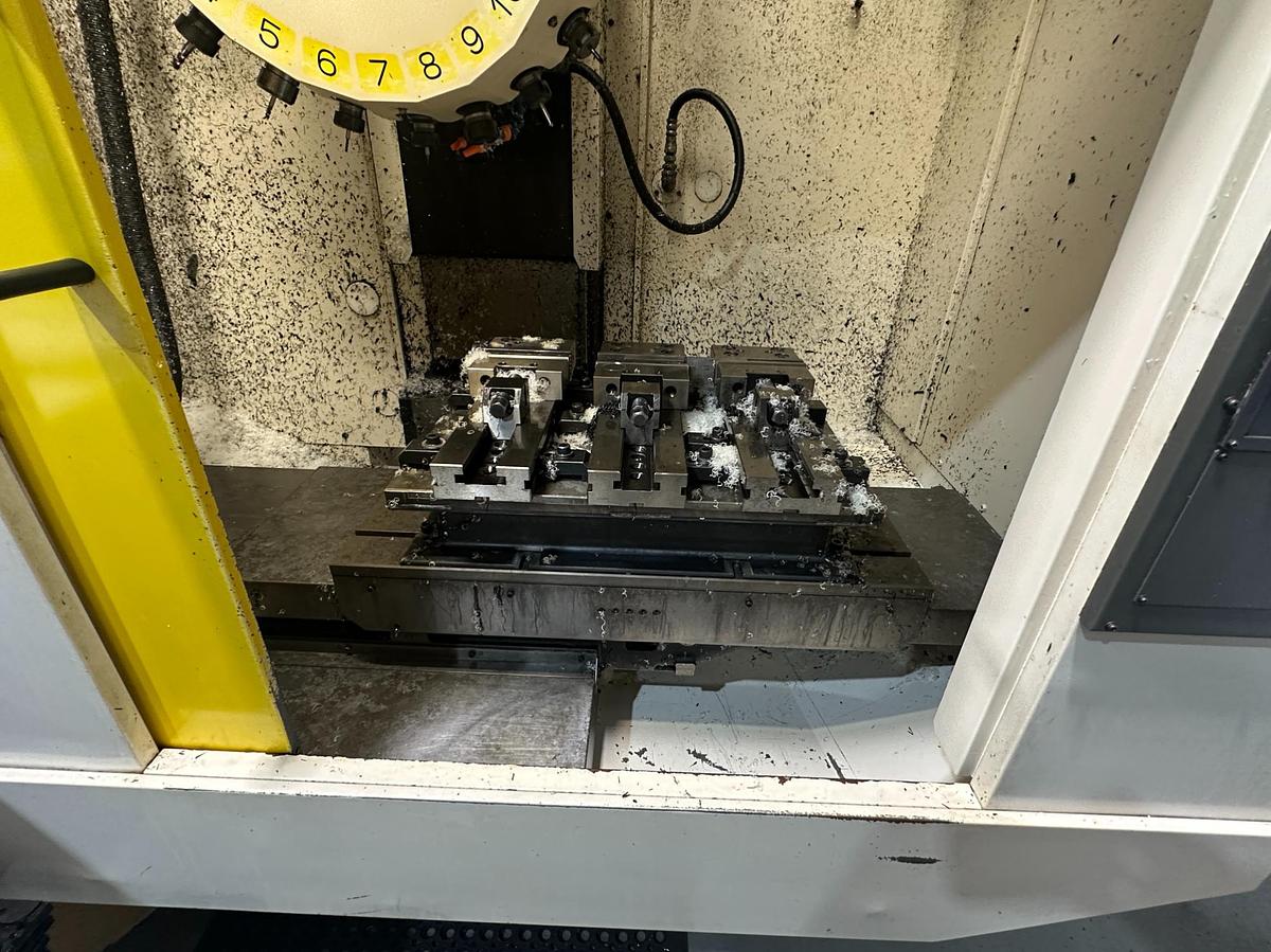 Used Fanuc Robodrill Alpha T21iDL CNC Machining Centre | BT30 | 20,000 RPM
