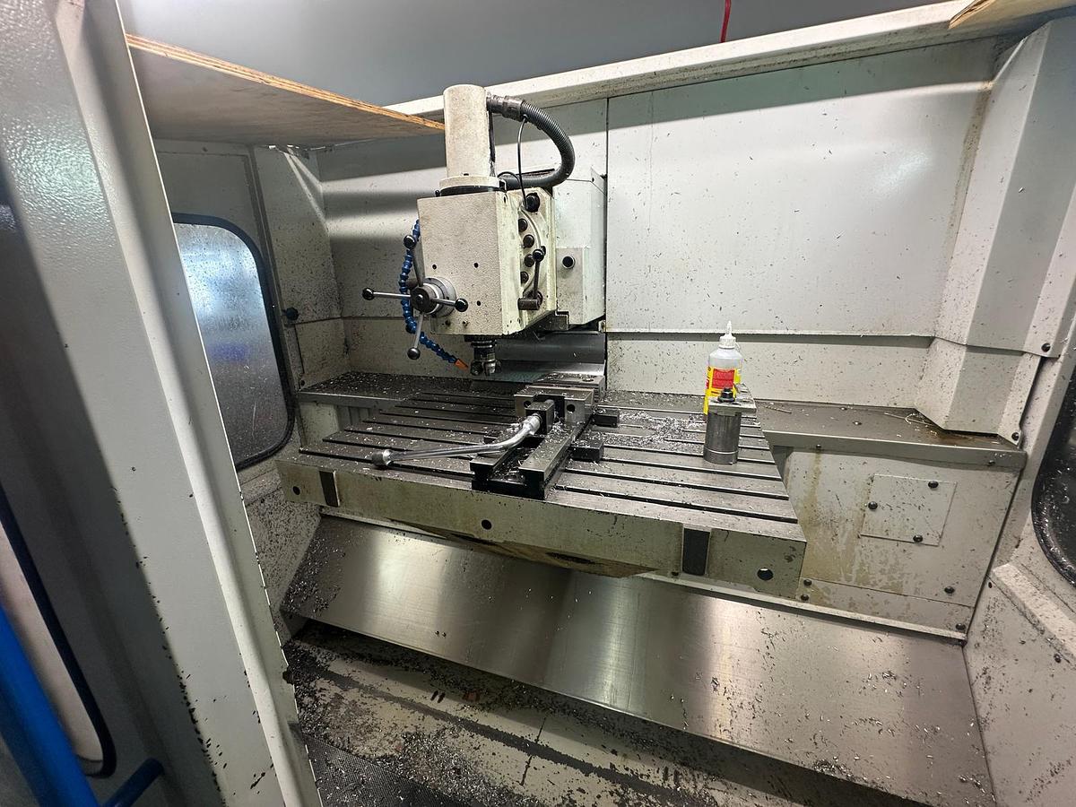 Used 1996 Mikron UME 600 CNC Milling Machine for Sale