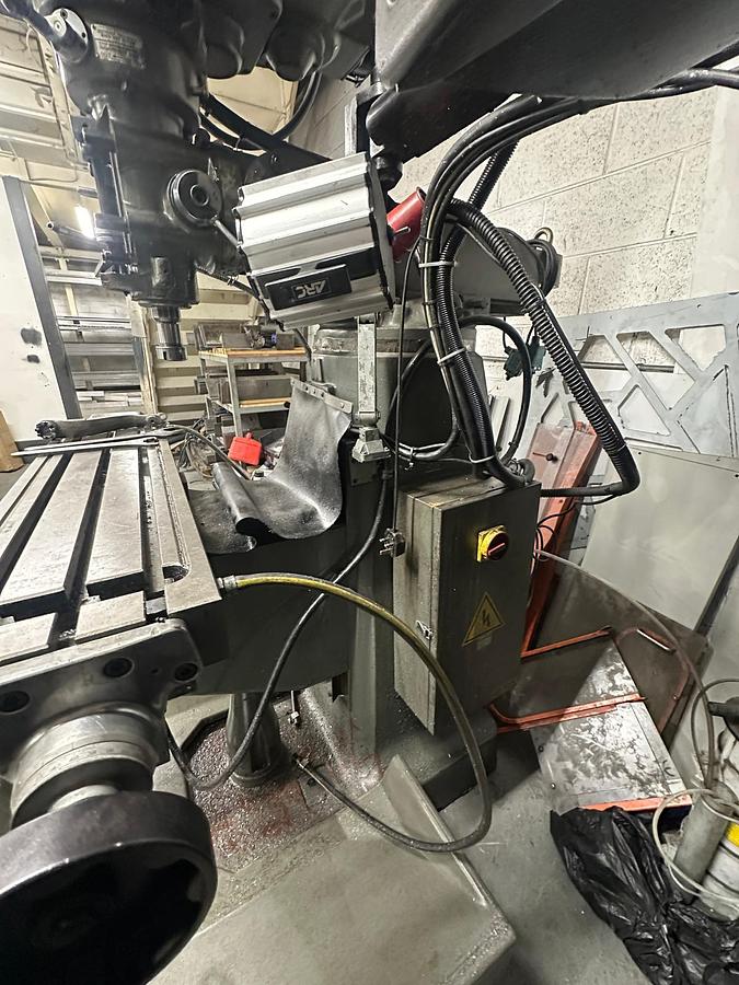 Used 2000 XYZ Edge 1500 Milling Machine