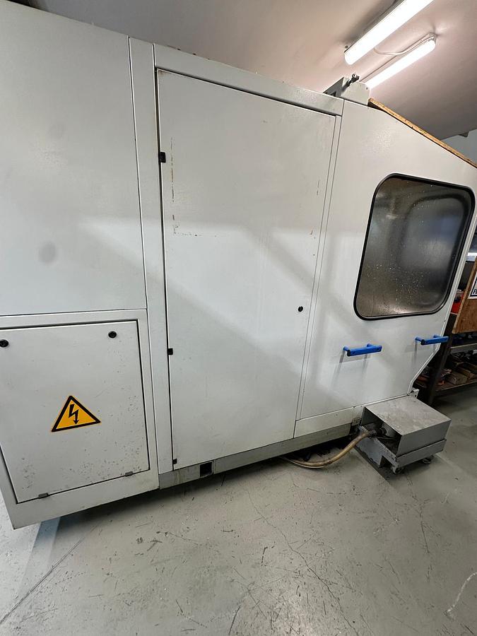 Used 1996 Mikron UME 600 CNC Milling Machine for Sale