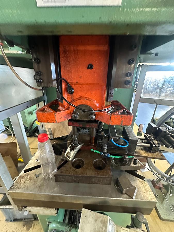 Used 1999 Presse Ross 40V-4 40 Ton Mechanical Press for Sale