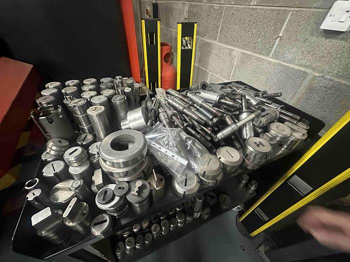 Used 2001 Amada Europe 255 Punching Machine