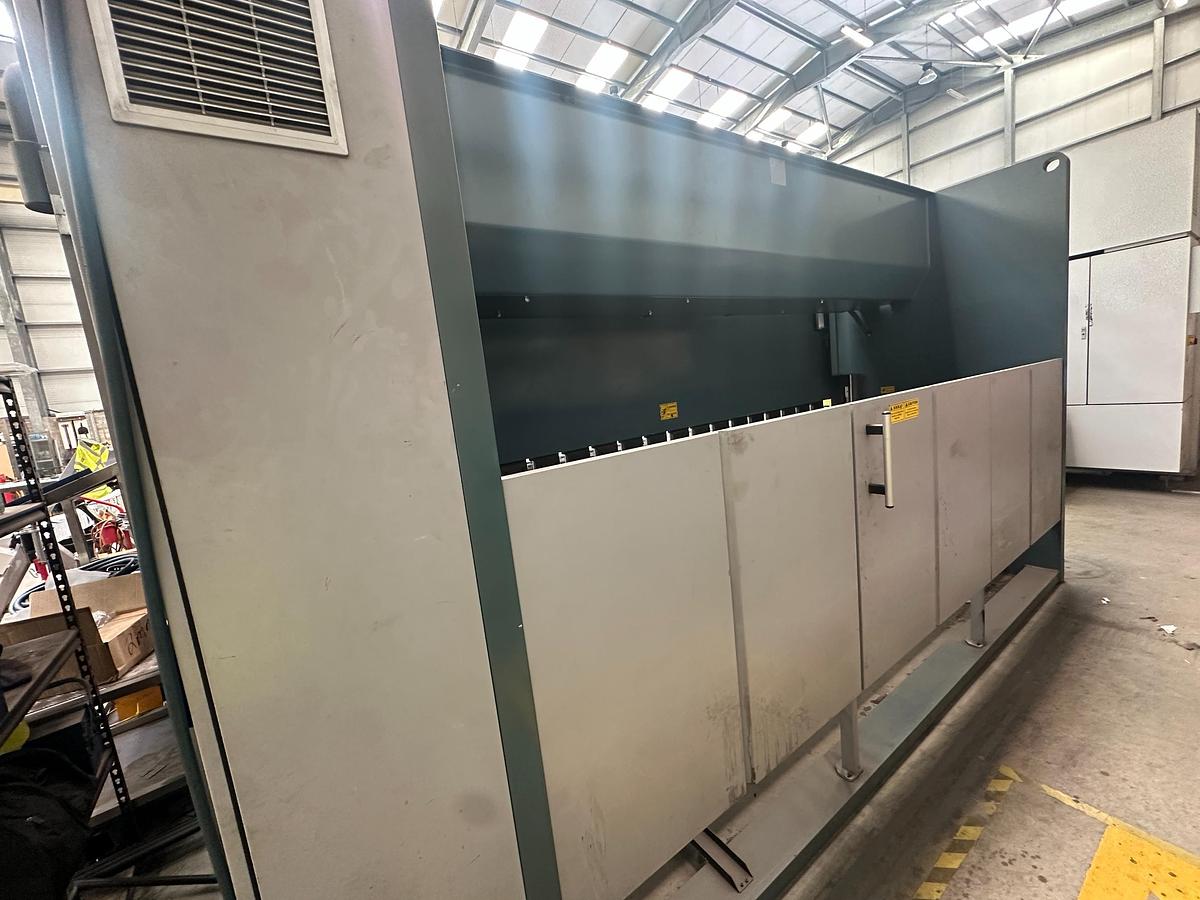 Used 2013 Durma AD-S 40175 CNC Press Brake – 6 Axis – Cybelec ModEva 10S Control