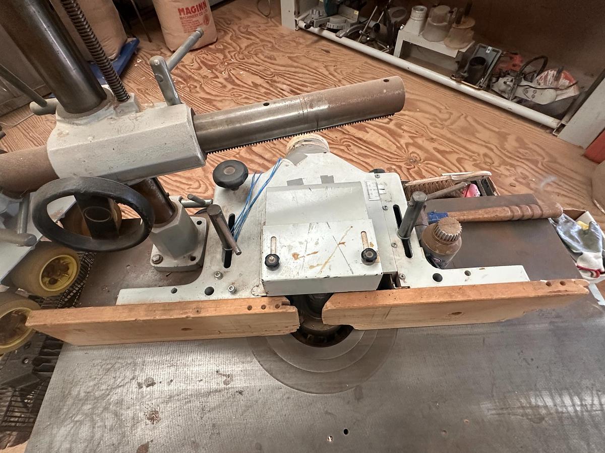 Used 2005 Griggio T220 Spindle Moulder with Comatic AF/34 Feeder