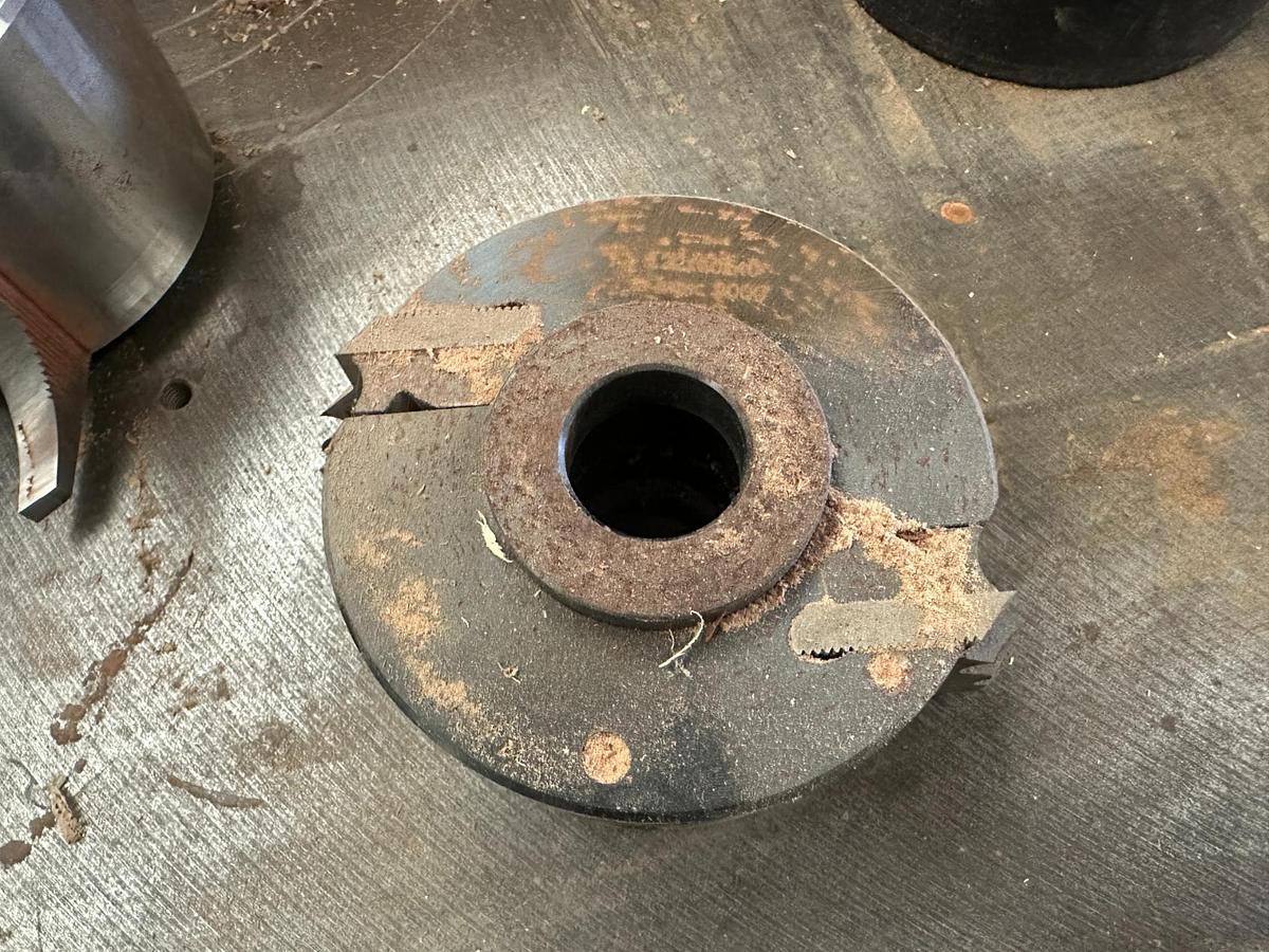 Used 2005 Griggio T220 Spindle Moulder with Comatic AF/34 Feeder