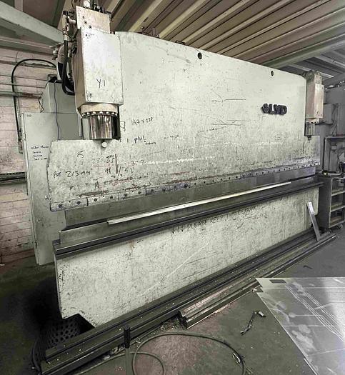 Used LVD 4m x 135T CNC Pressbrake