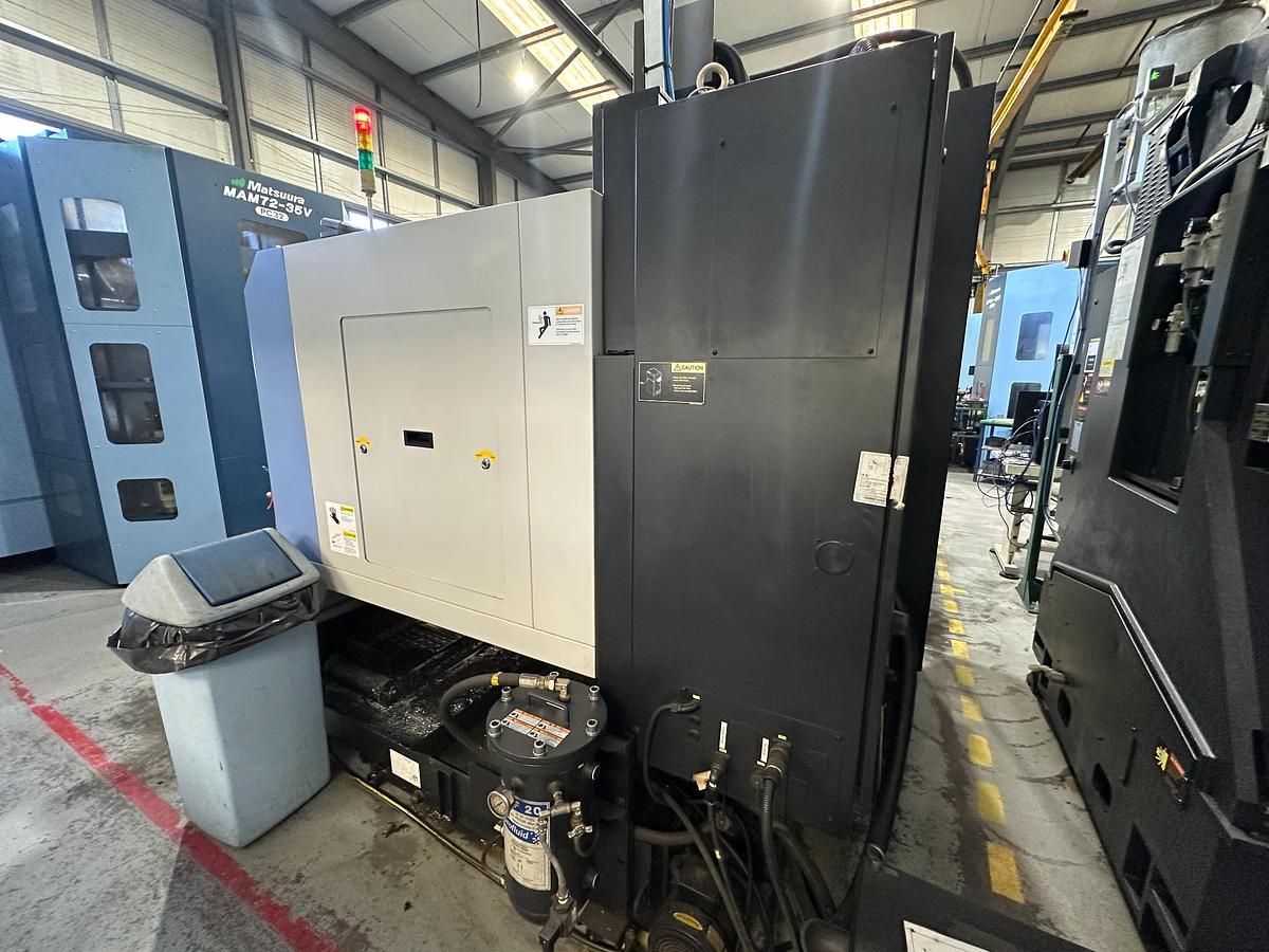 Used 2012 Doosan DNM 500 CNC Machining Centre | Fanuc | 12,000 RPM | BT40