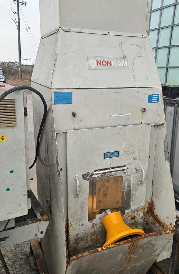 Used 2002 Timesavers GrindingMaster 20-Serie-900 Belt Linisher for Sale | 900mm Metal Deburring Machine Ireland