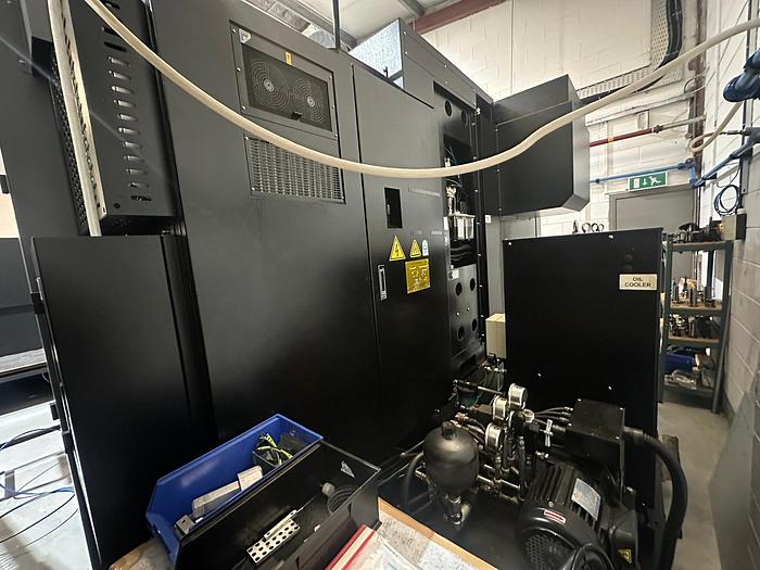 Used 2016 Hurco VMX60SRTi 5 Axis Machining Centre