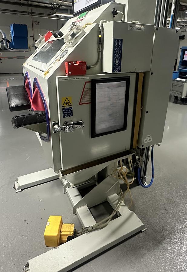 Used 2011 Guyson Euroblast 6SF Sand Blaster