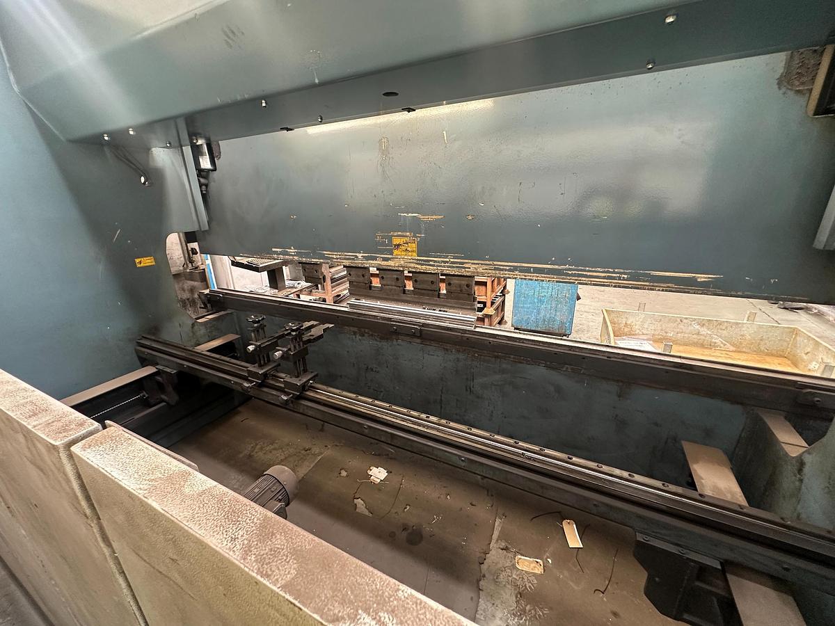 Used 2012 Durma AD-R 37175 CNC Press Brake 175 Ton 3700mm for Sale | Used Machine Tools Ireland