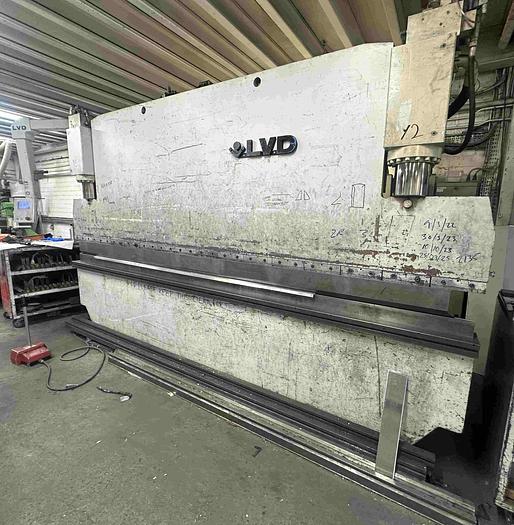Used LVD 4m x 135T CNC Pressbrake