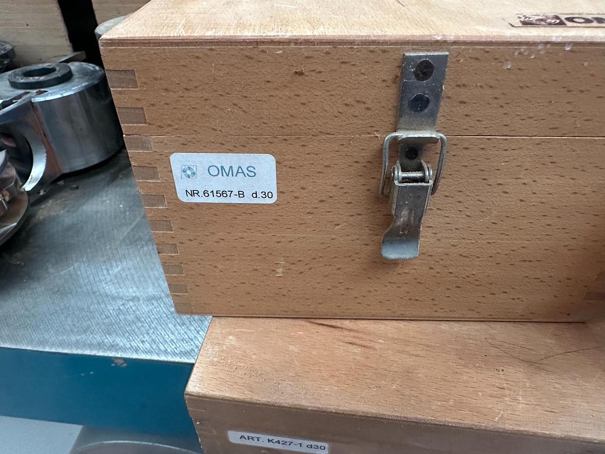 Used 2005 Griggio T220 Spindle Moulder with Comatic AF/34 Feeder