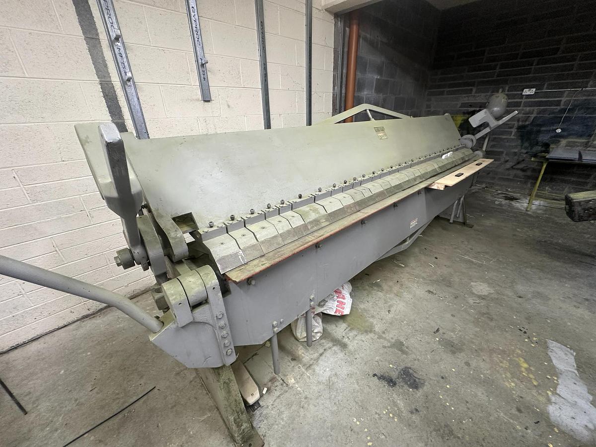Used 1999 Swiftcut FP-3000 x 1.6mm Box & Pan Folder