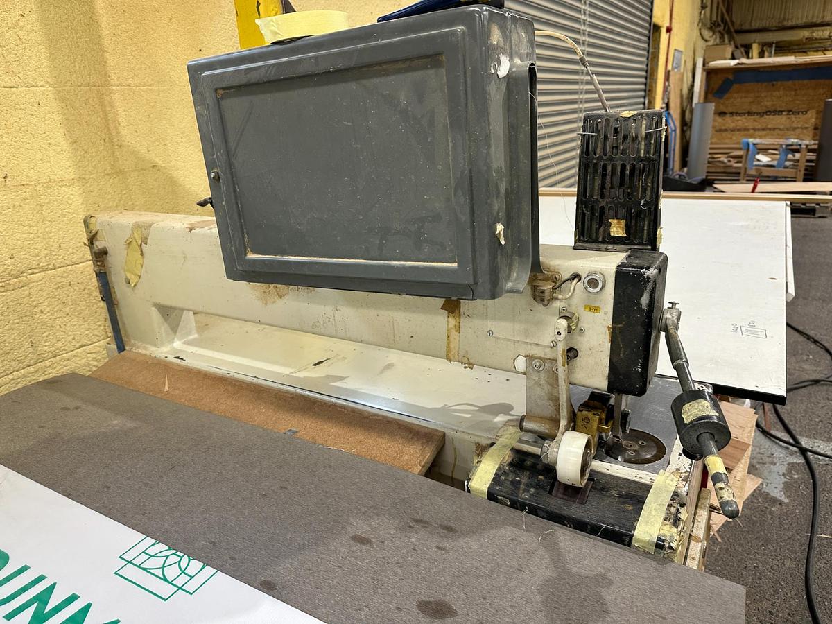 Used 2002 Kuper Fw/J 920 Zig Zag Veneer Splicing Machine