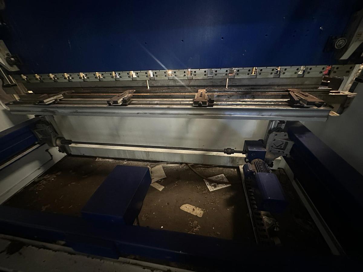 Used 2021 MVD A175-3700 Hydraulic Pressbrake – ESA S660W Graphic CNC Control