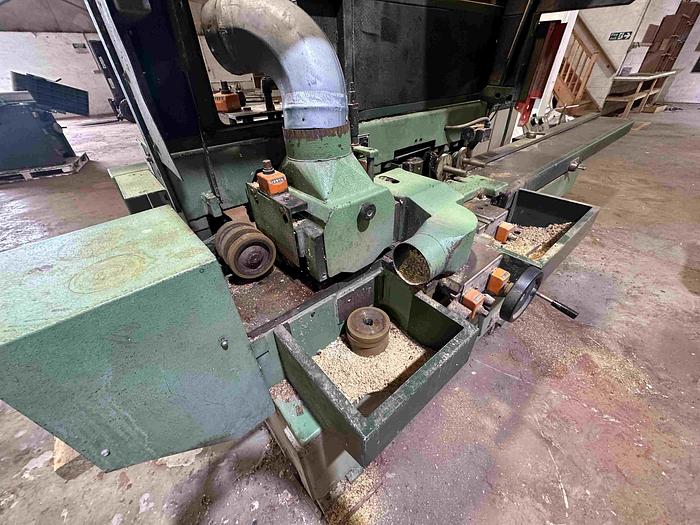 Used 1996 Guilliet KXR Moulder