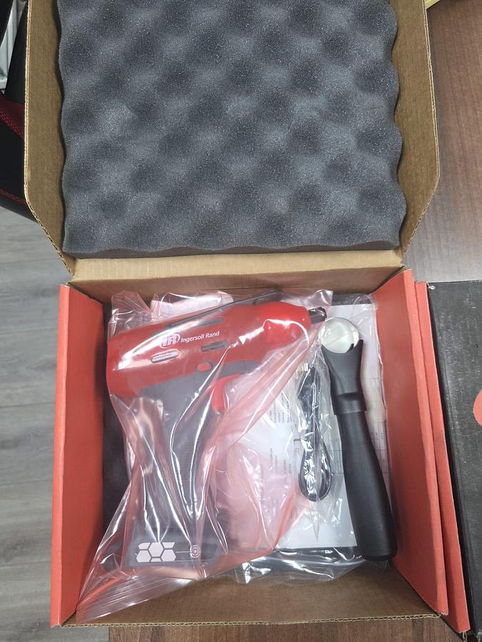 Used Ingersoll Rand QXBN Cordless Precision Screwdrivers – 3 Units + Chargers & 20V Batteries – Excellent Condition