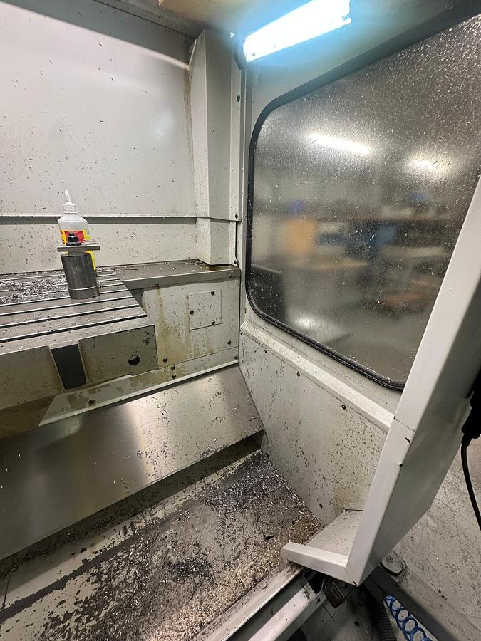 Used 1996 Mikron UME 600 CNC Milling Machine for Sale