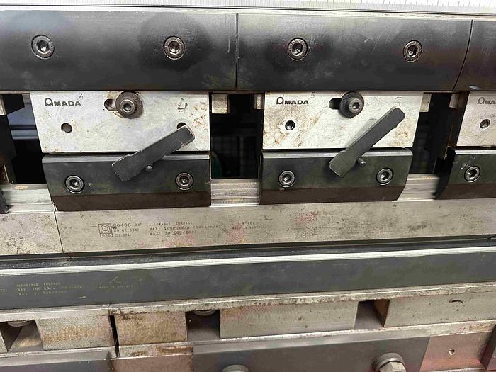 Used Amada HFE 3m x 100T CNC Pressbrake