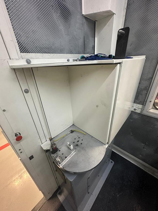 Used 2015 Intec Robotic Solutions Robotic Linish and Polish Machine