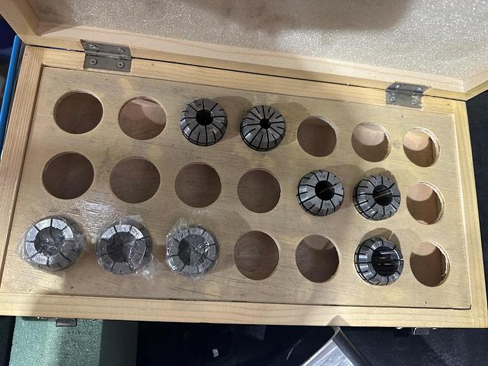 Used 2007 XYZ  710 VMC Vertical Machining Centre