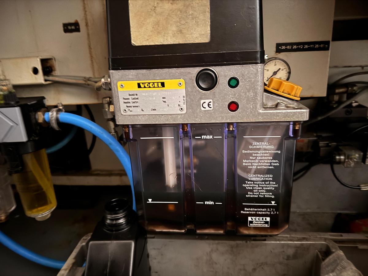 Used Heckler & Koch BA 18 CNC Machining Centre | 4 Axis | Siemens Sinumerik