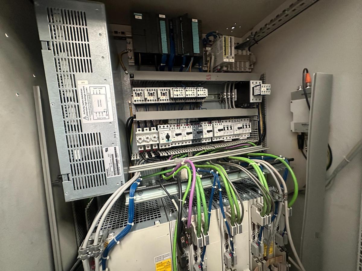 Used 2008 Schütte 305 Linear 5-Axis Tool Grinder – Siemens 840D, New Spindle | UsedMachineToolsIreland.com