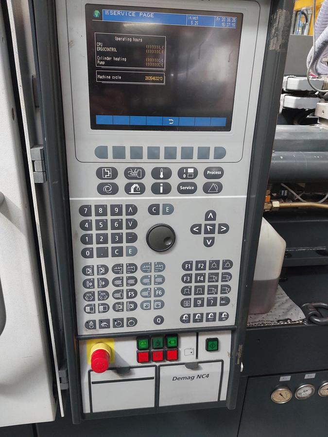 Used 2005 Demag System 110/470-430 Injection Moulding Machine