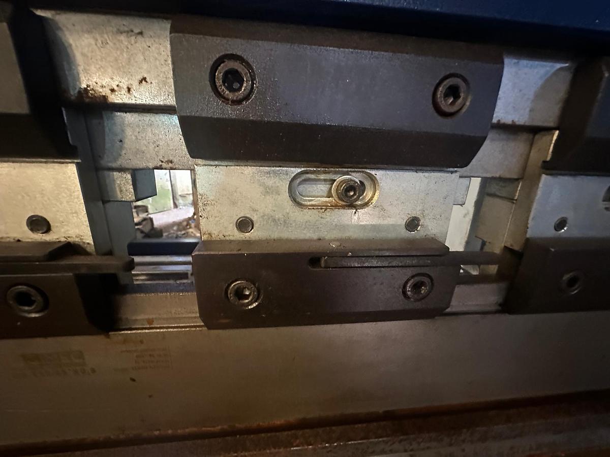 Used 2021 MVD A175-3700 Hydraulic Pressbrake – ESA S660W Graphic CNC Control