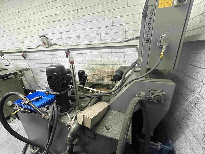 Used 2002 Deckel Maho DMU80T 5 Axis Machining Centre