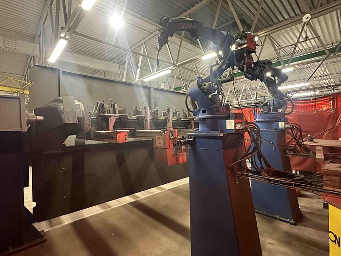 Used 2018 Yaskawa RM2-2000 Welding Cell